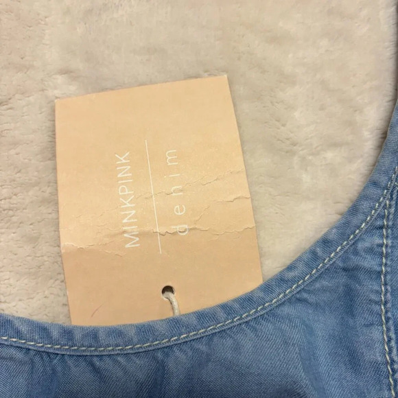 NWT‎ Minkpink Demin MPD Crop Top Flare Shoulders Denim Style Ruffle Light Blue S - Picture 3 of 9
